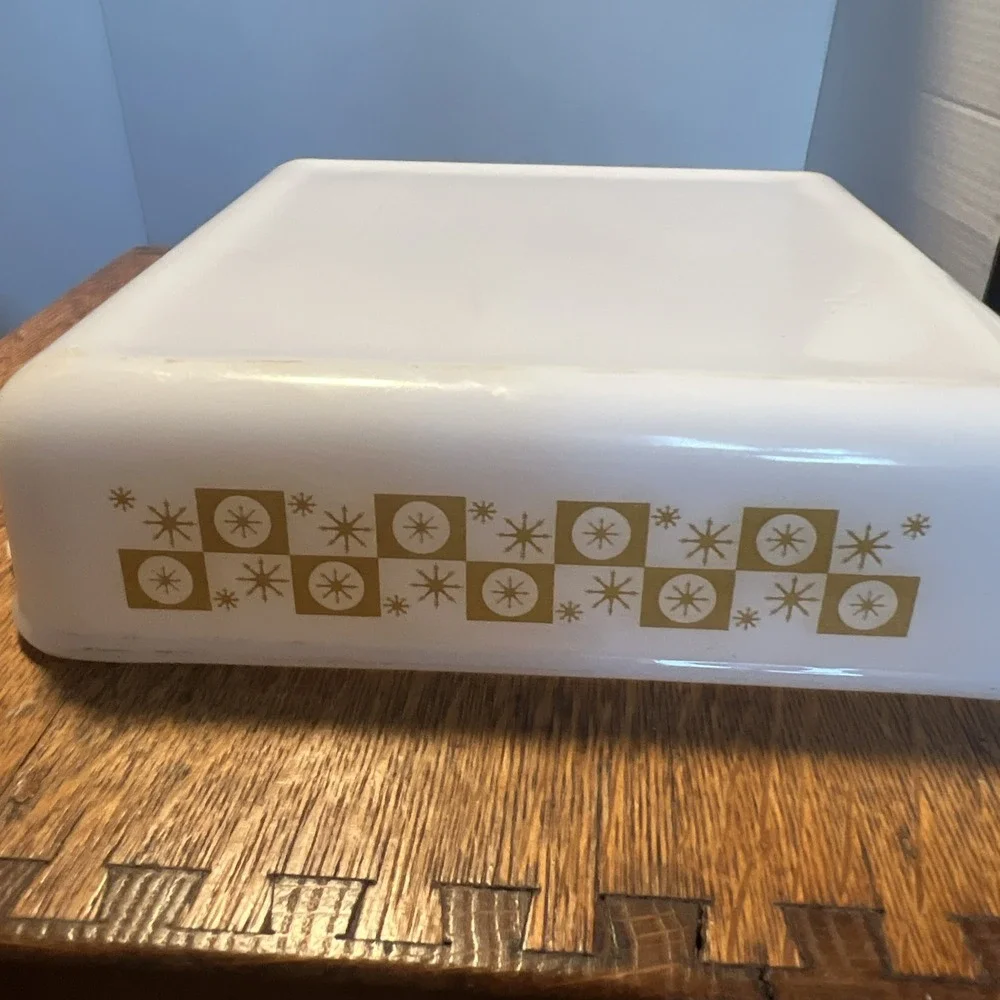 Vtg Fire King Gold Atomic Starburst Milk Glass Casserole Dish Square MCM 8in